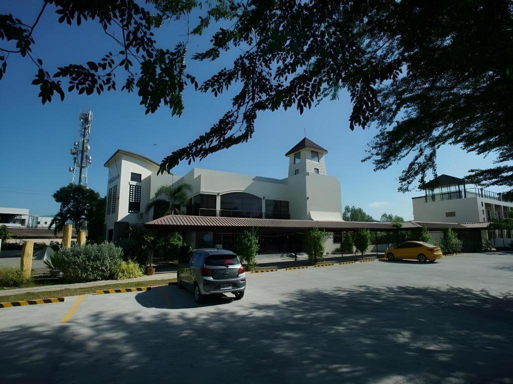 Segara Residencias Olongapo Kültér fotó